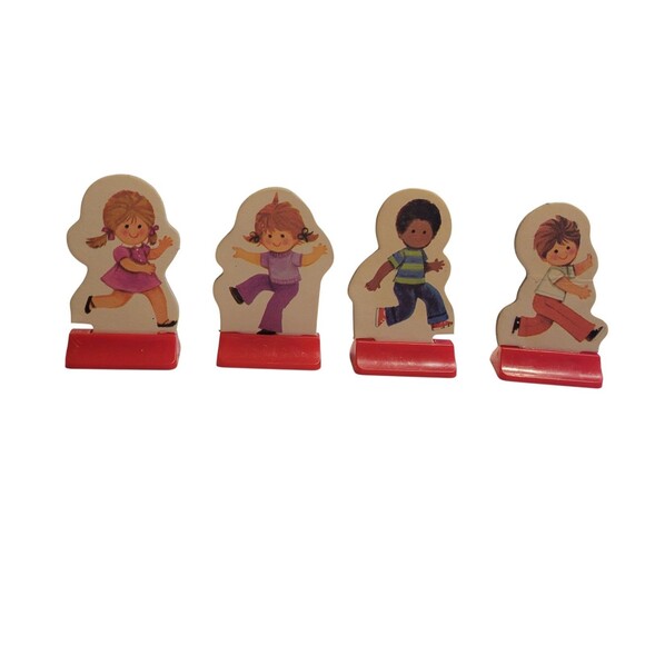 Vintage 70's Chutes And Ladders People Game Pieces - Picture 1 of 7